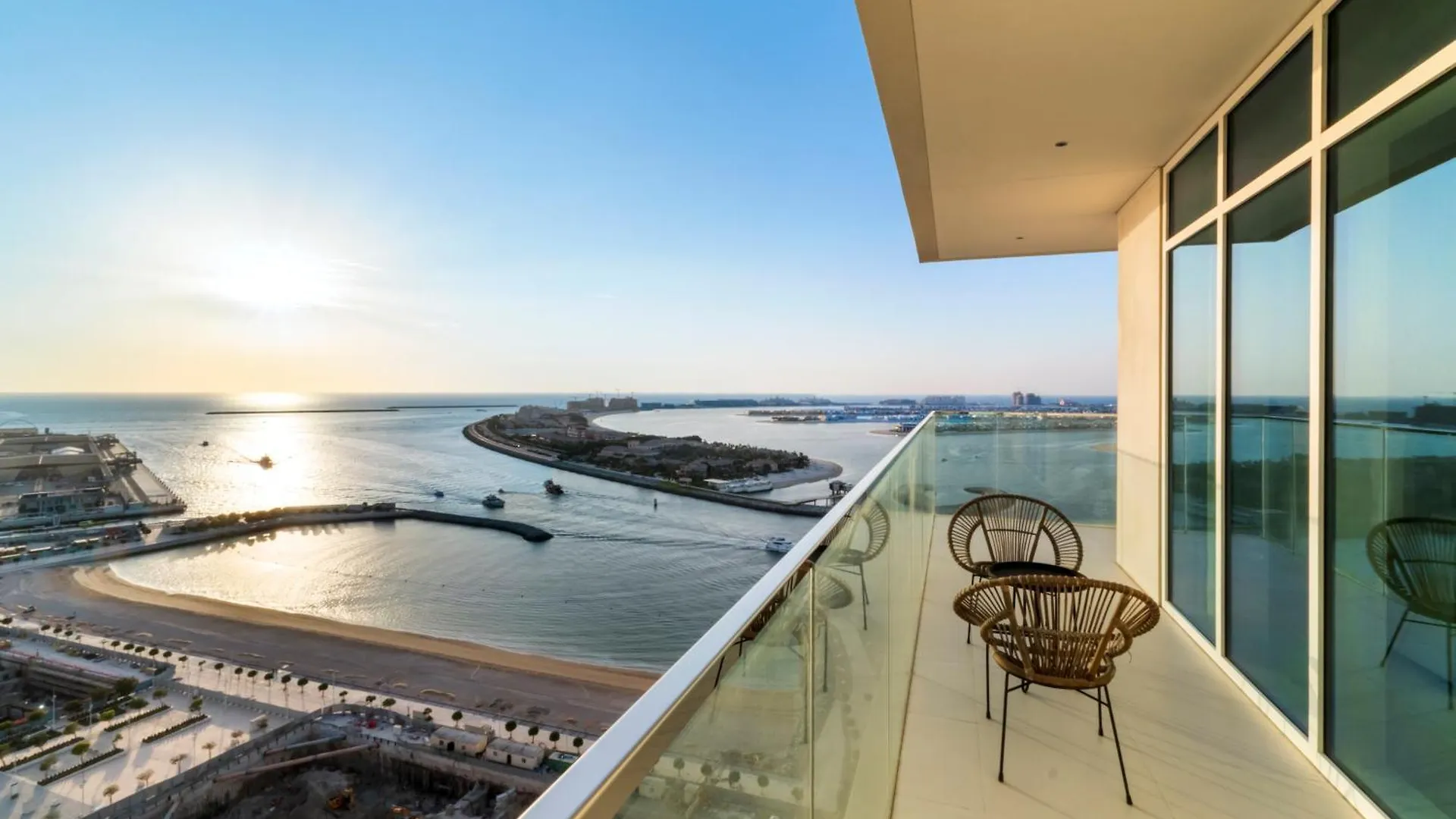 Private Beach Resort - 2 Bedroom Full Palm View 두바이 아랍에미리트