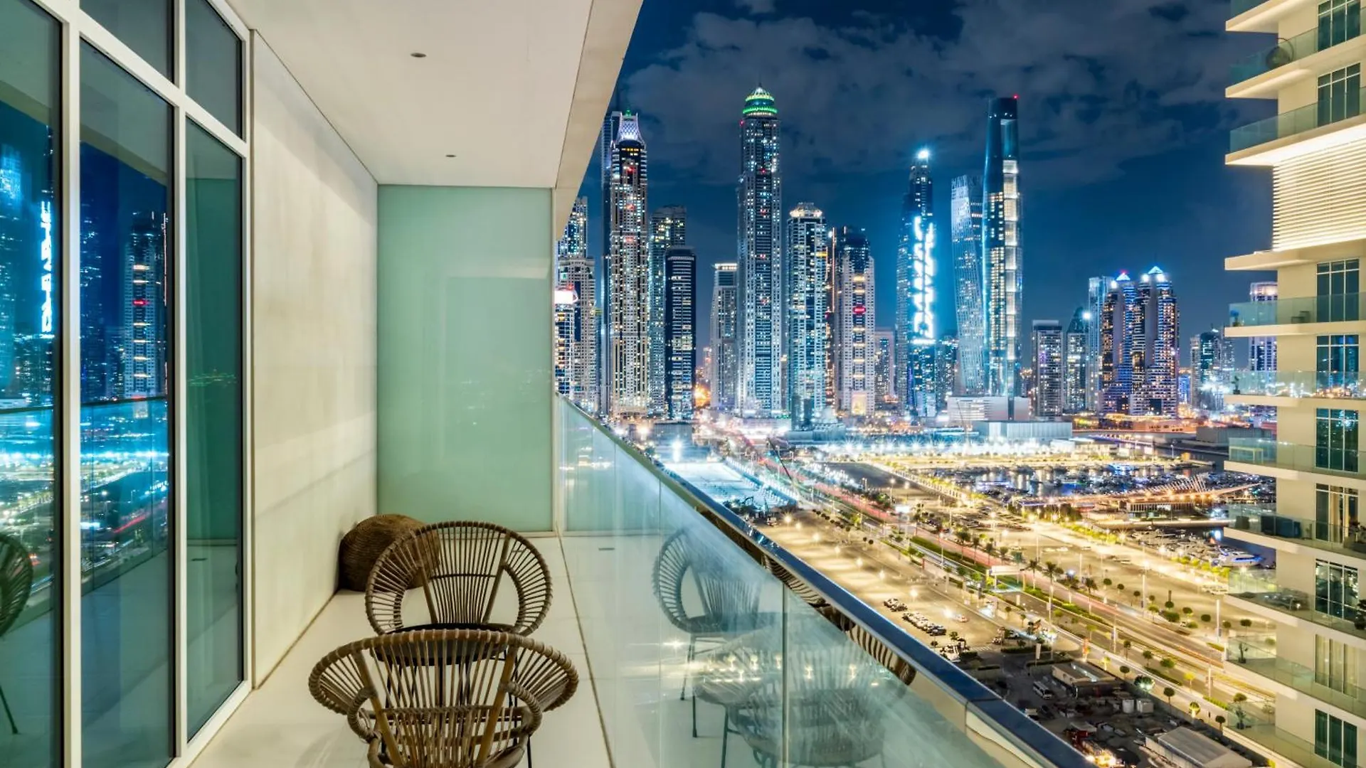 Private Beach Resort - 2 Bedroom Full Palm View Dubai