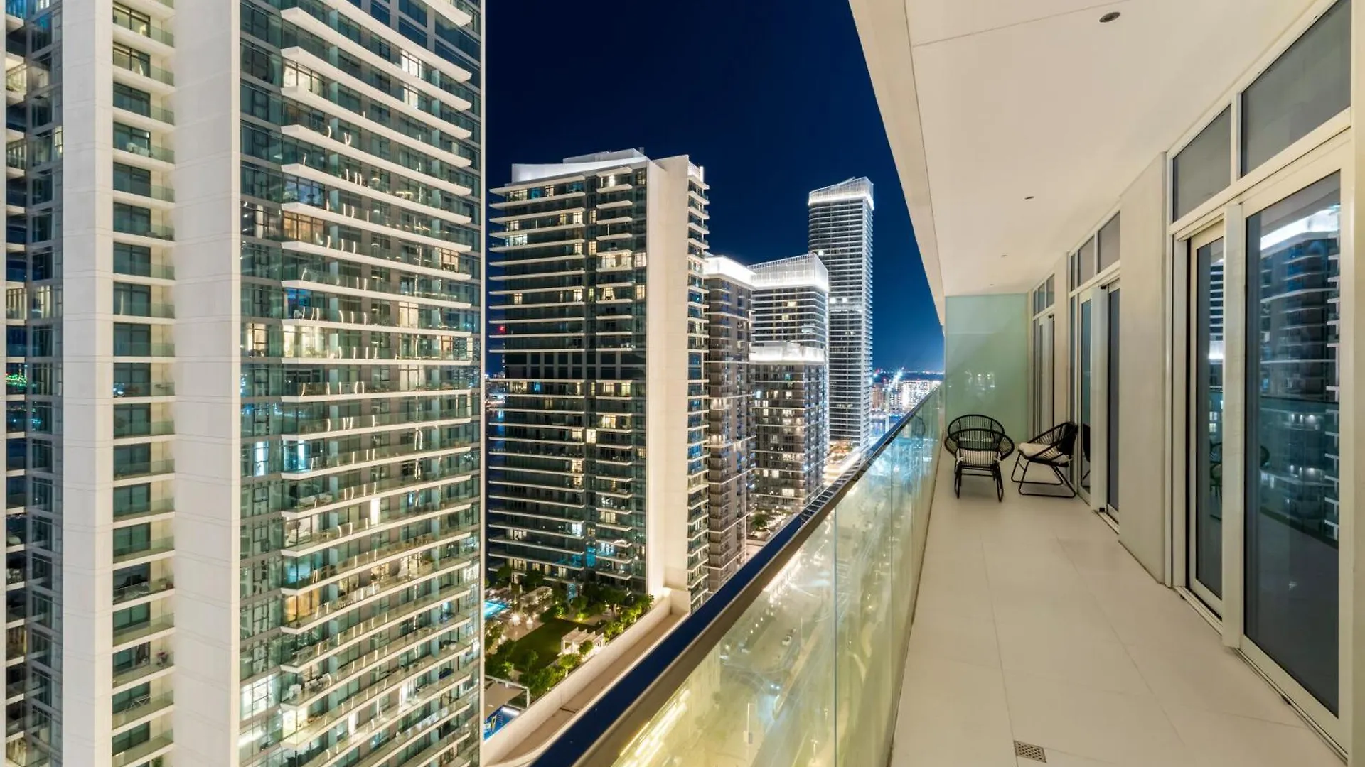 Apartment Private Beach Resort - 2 Bedroom Full Palm View Dubai