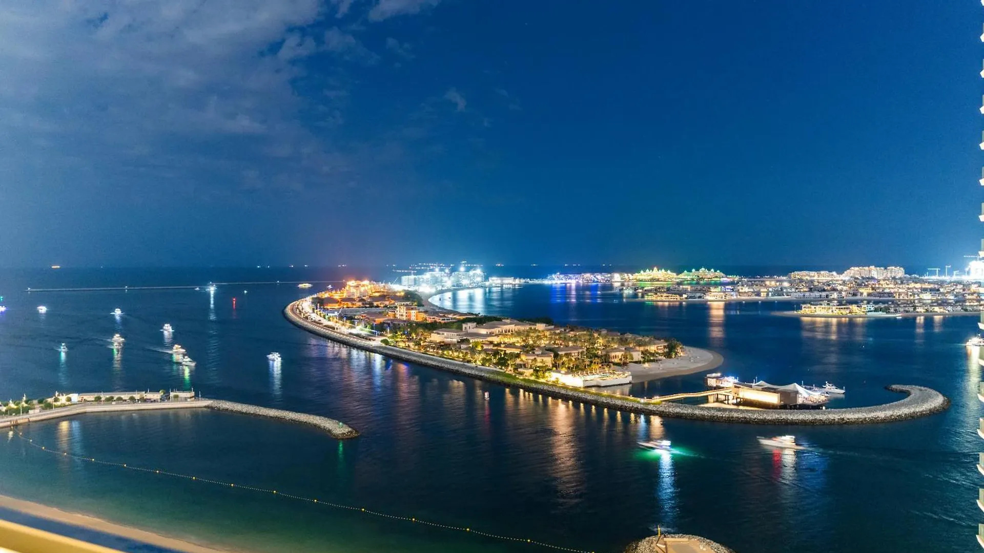 Apartment Private Beach Resort - 2 Bedroom Full Palm View Dubai