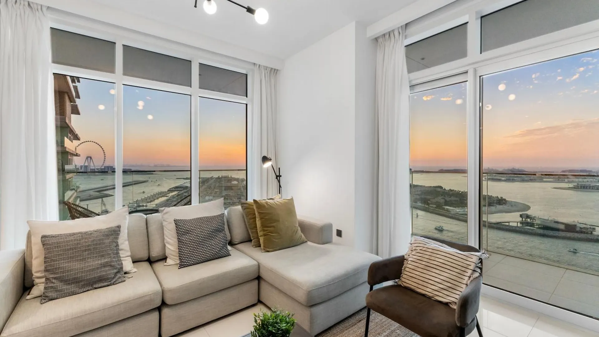Private Beach Resort - 2 Bedroom Full Palm View Dubai